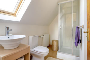 En-suite- click for photo gallery
